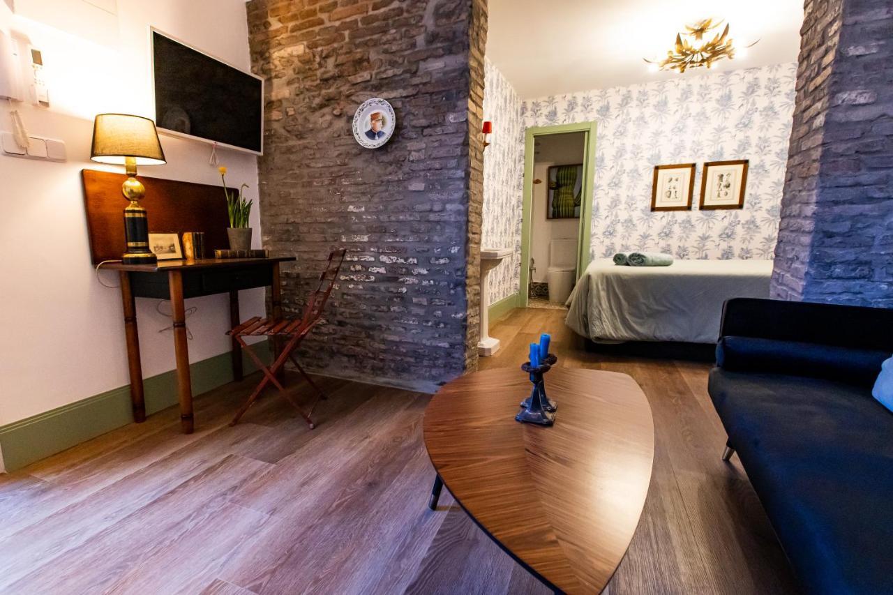 Apartamentos Gaviota Valencina de la Concepción Eksteriør billede