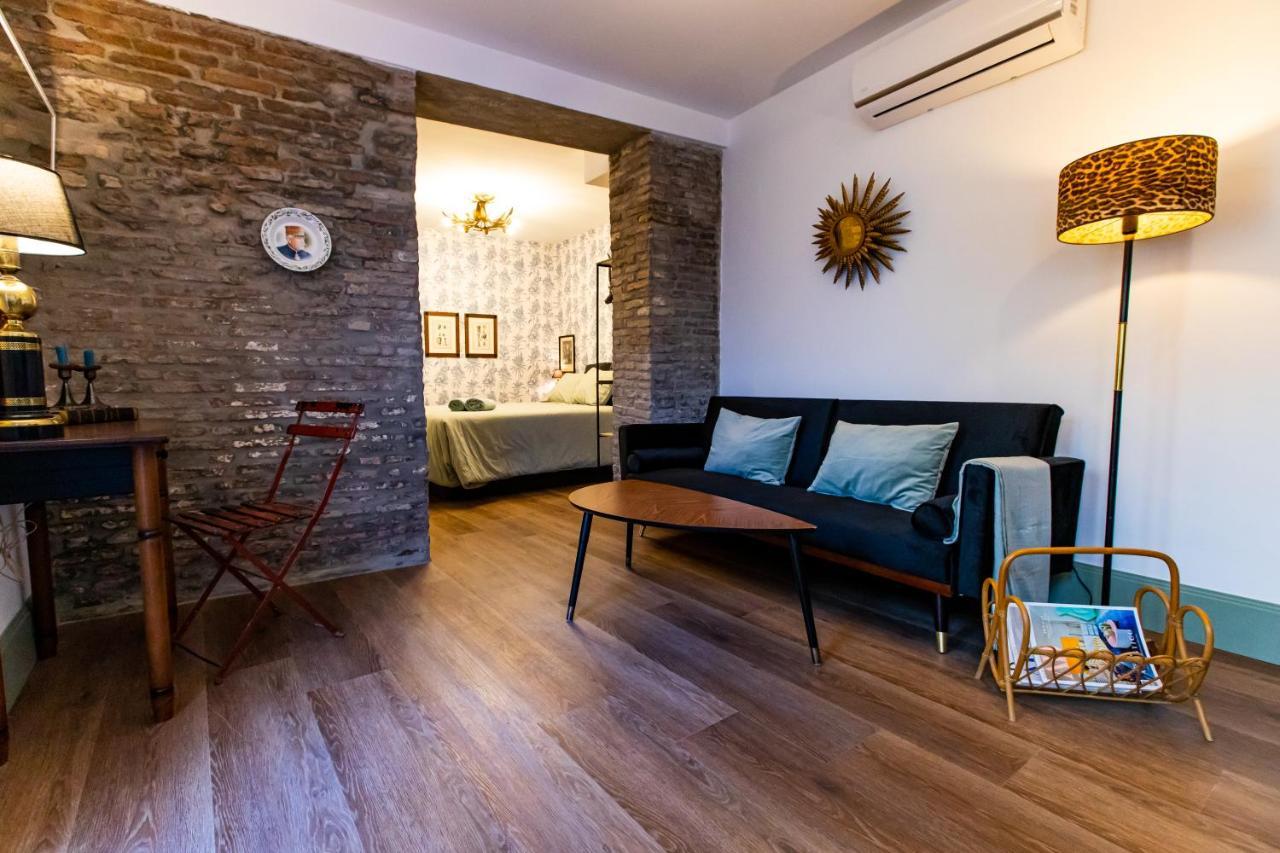 Apartamentos Gaviota Valencina de la Concepción Eksteriør billede
