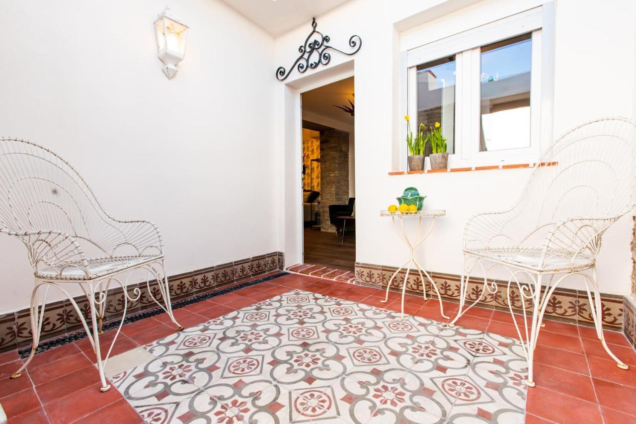 Apartamentos Gaviota Valencina de la Concepción Eksteriør billede